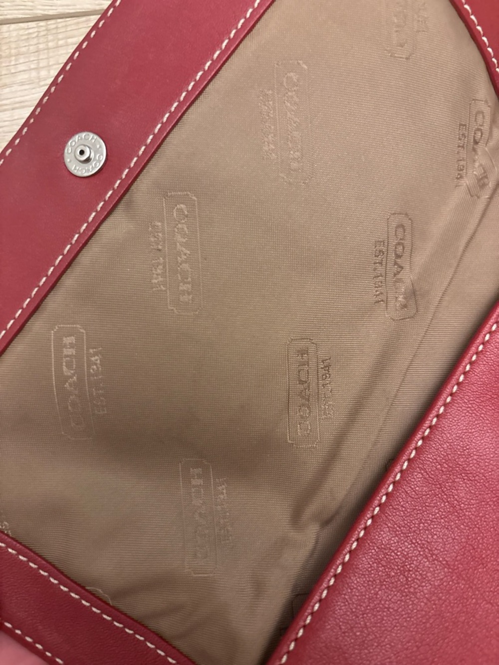 Y2K Coach Mini Legacy Shoulder Bag in Burgundy Red Leather Coach Vintage - Picture 7 of 15